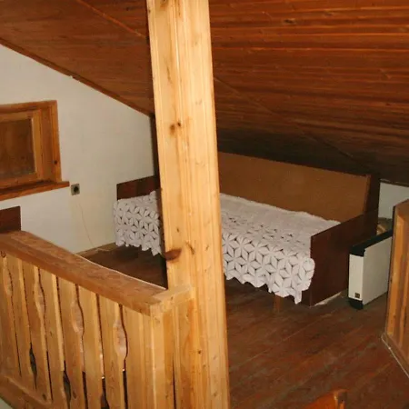 4 Bedrooms House At 450 M Away From The Beach With Enclosed Garden And Wifi Ferienhaus