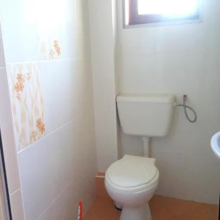 4 Bedrooms House At 450 M Away From The Beach With Enclosed Garden And Wifi
